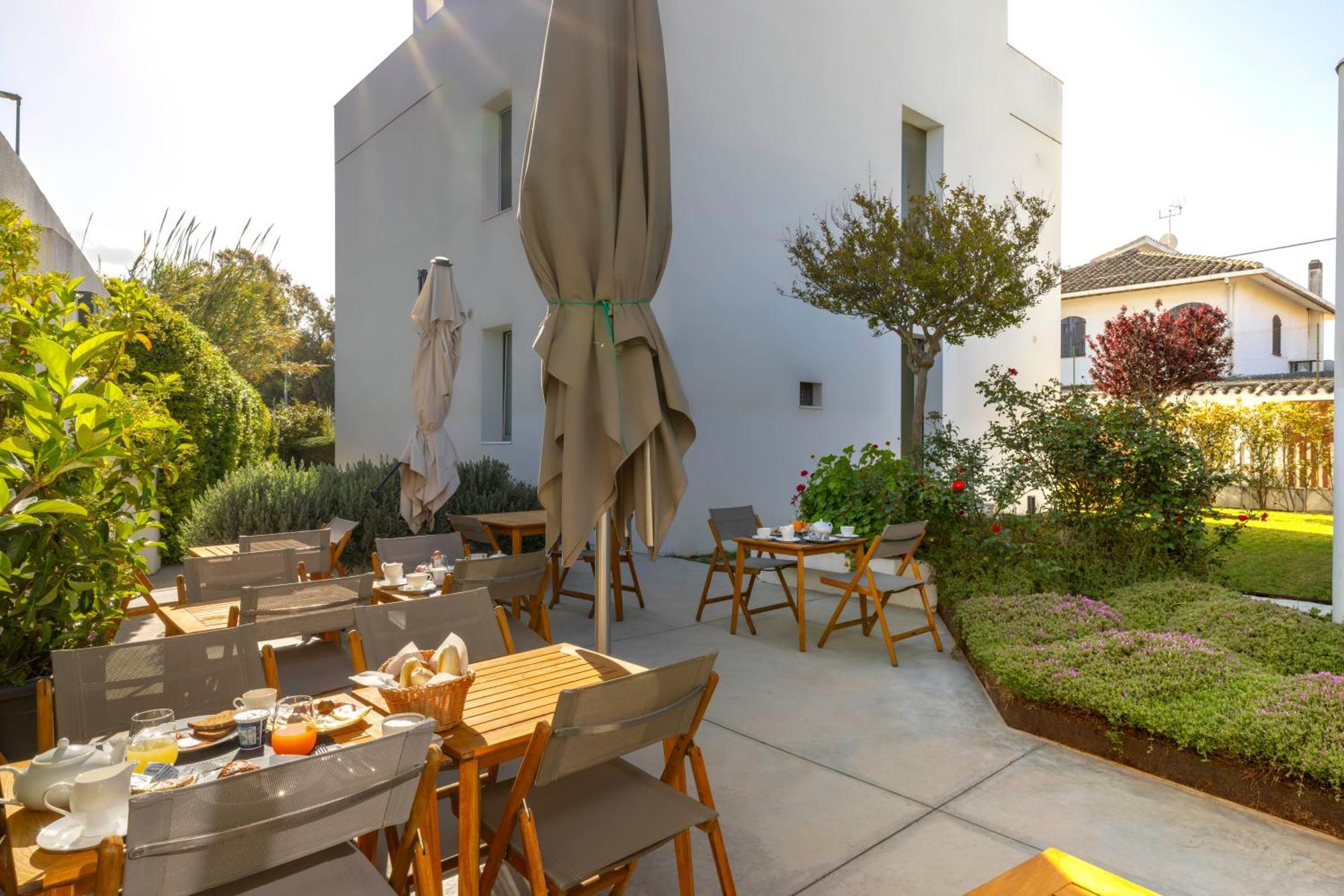 Villa VI Flumini di Quartu Luaran gambar